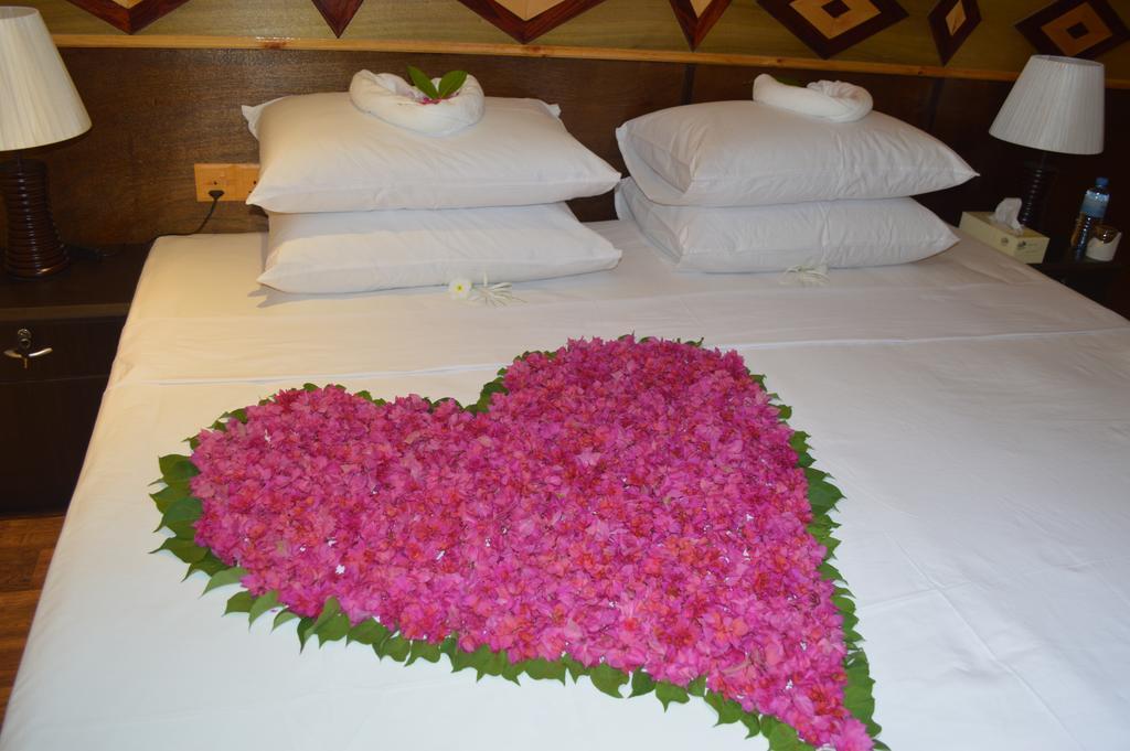 Siesta Beach Maafushi Exterior photo